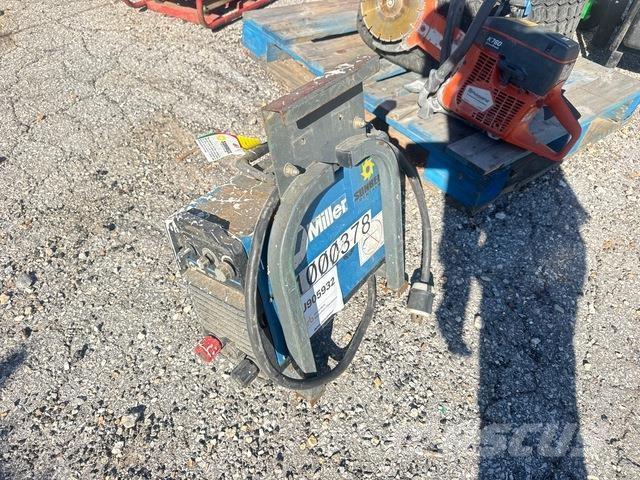 Miller CST-280 Poste à souder