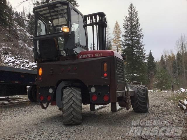 Moffett M55 Chariot élevateur pour camion
