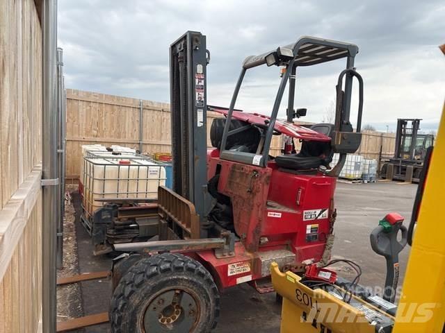 Moffett M55.4 Chariot élevateur pour camion