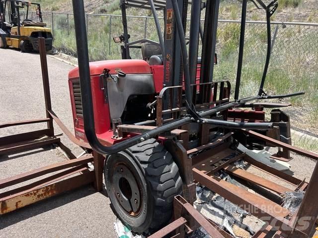 Moffett M55.4 Chariot élevateur pour camion