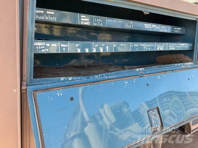 Navistar 4700 Camion nacelle