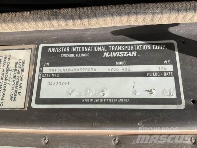 Navistar 4700 Camion Fourgon