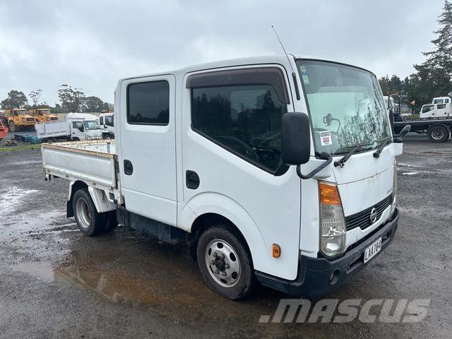 Nissan Atlas Camion plateau