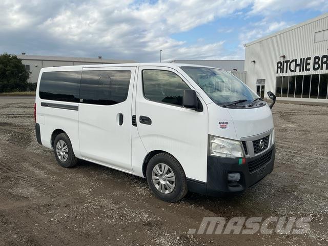 Nissan Caravan Mini-bus