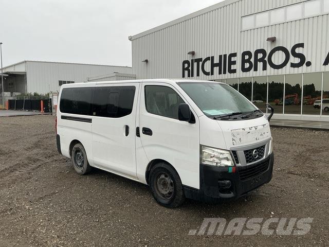 Nissan Caravan Mini-bus