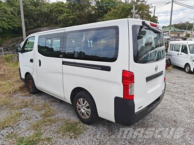 Nissan Caravan Mini-bus
