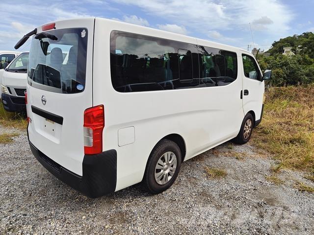 Nissan Caravan Mini-bus