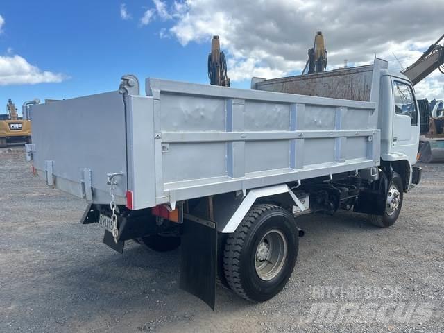 Nissan Condor Camion benne