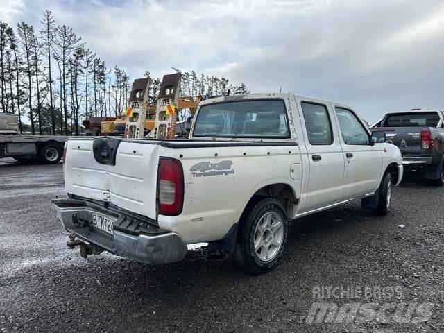 Nissan Navara Utilitaire benne