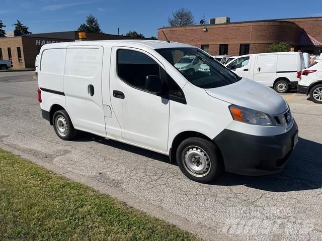 Nissan NV200 Utilitaire