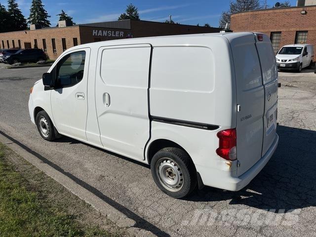 Nissan NV200 Utilitaire