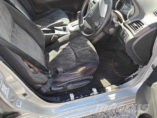 Nissan SYLPHY Voiture