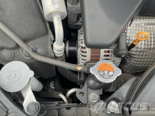 Nissan TEANA Voiture