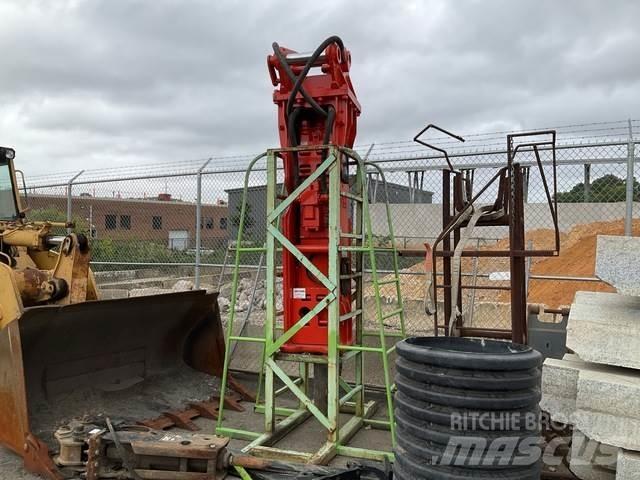 NPK GH-18 Marteau hydraulique