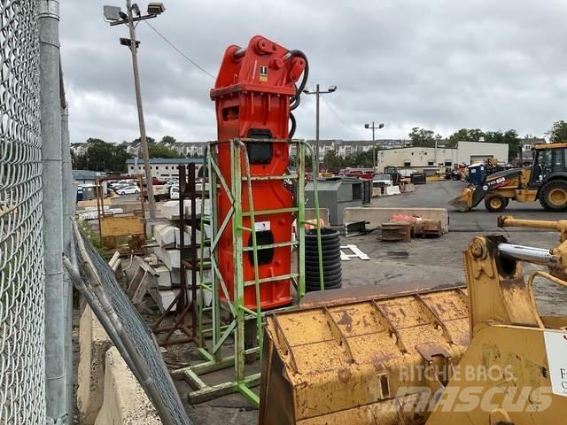 NPK GH-18 Marteau hydraulique