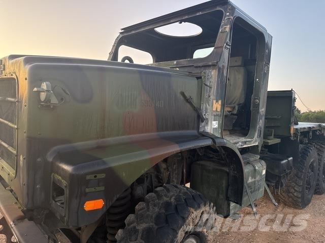Oshkosh  Camion Fourgon