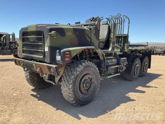 Oshkosh AMK23A1 Camion Fourgon