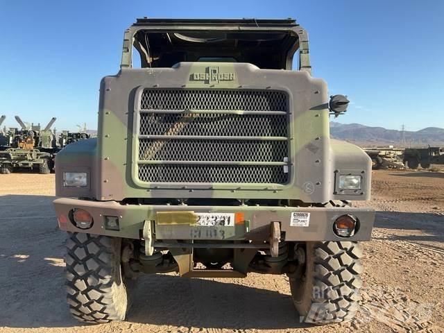Oshkosh AMK29 Camion benne
