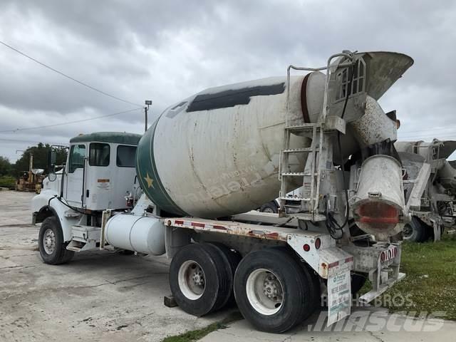 Oshkosh F2346 Autre camion