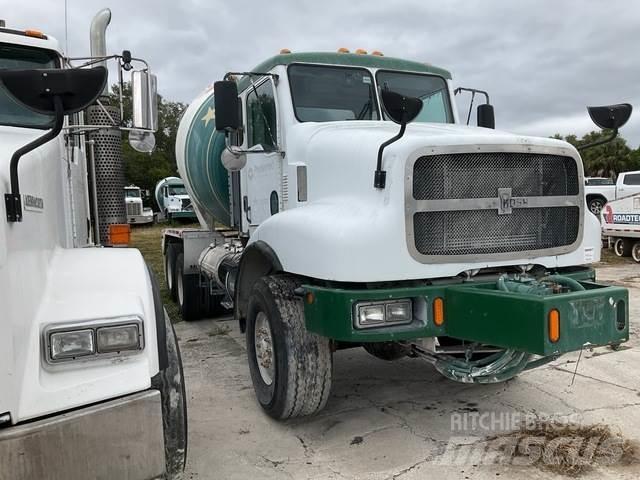 Oshkosh F2346 Autre camion