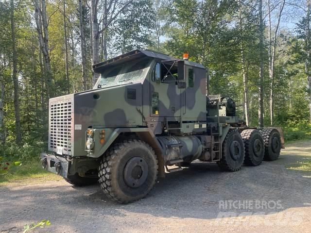 Oshkosh M1070 Tracteur routier