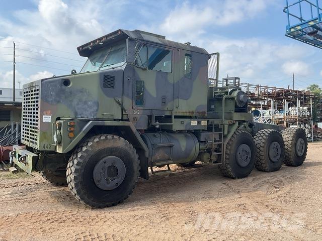 Oshkosh M1070 Camion dépannage