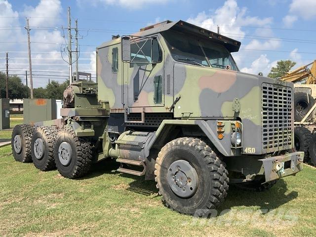Oshkosh M1070 Camion dépannage