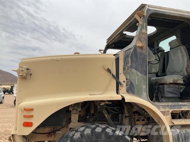 Oshkosh MTVR Camion Fourgon