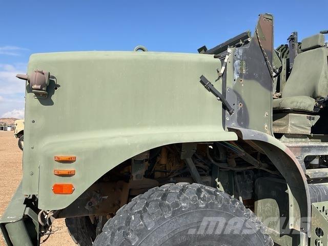 Oshkosh MTVR Camion Fourgon