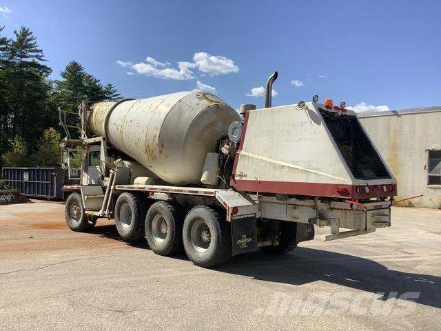 Oshkosh S2204 Autre camion