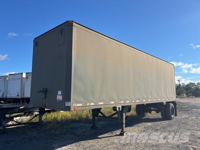 Oshkosh V1301 Remorque Fourgon