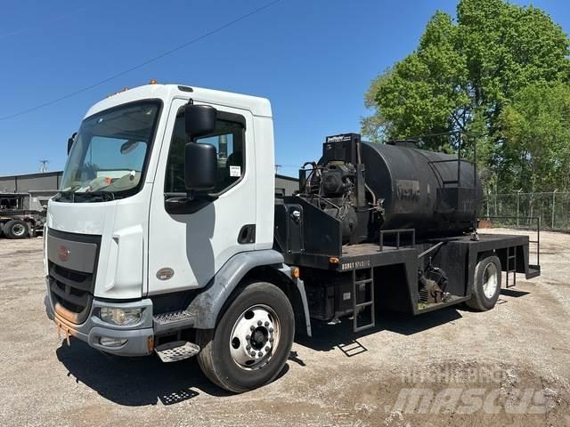 Peterbilt 220 Autre camion