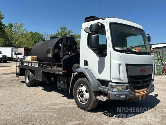 Peterbilt 220 Autre camion