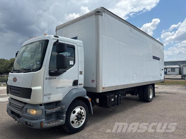 Peterbilt 220 Camion Fourgon