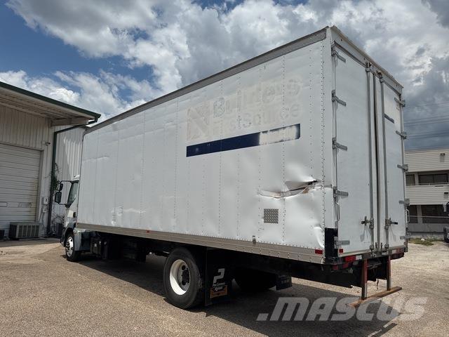 Peterbilt 220 Camion Fourgon