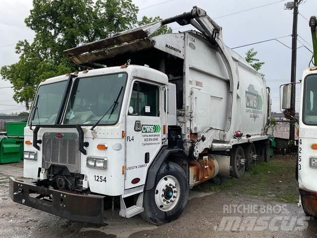 Peterbilt 320 Camion poubelle