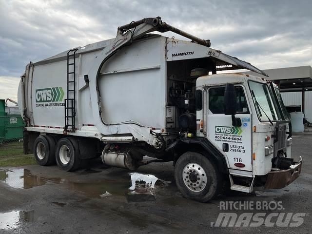 Peterbilt 320 Camion poubelle
