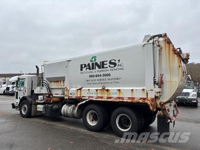Peterbilt 320 Camion poubelle