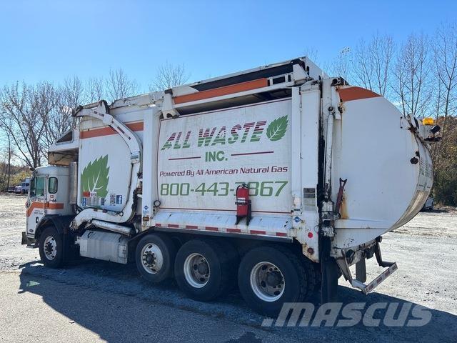 Peterbilt 320 Camion poubelle