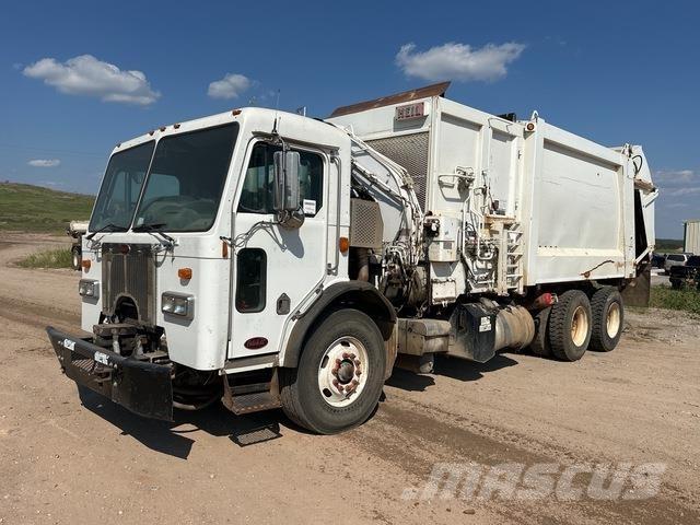 Peterbilt 320 Camion poubelle