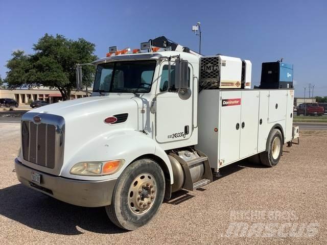 Peterbilt 330 Camions et véhicules municipaux