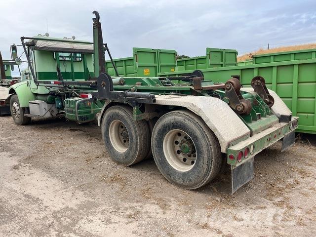 Peterbilt 330 Camion ampliroll