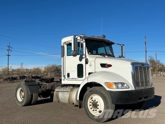 Peterbilt 335 Tracteur routier