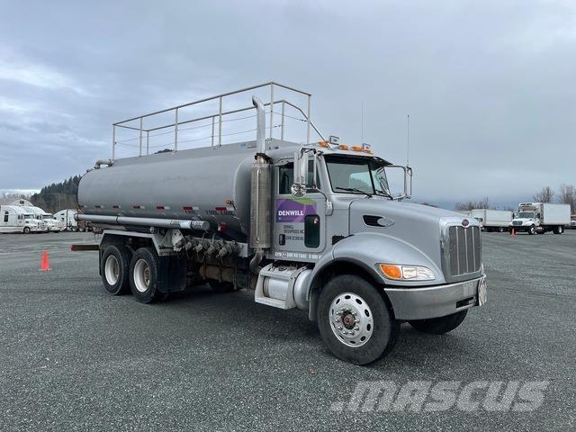 Peterbilt 335 Motrici cisterna