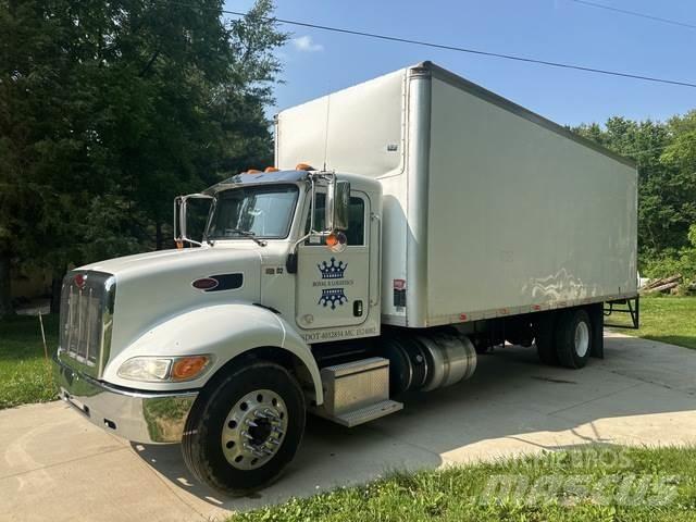 Peterbilt 337 Camion Fourgon