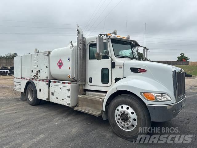 Peterbilt 337 Motrici cisterna