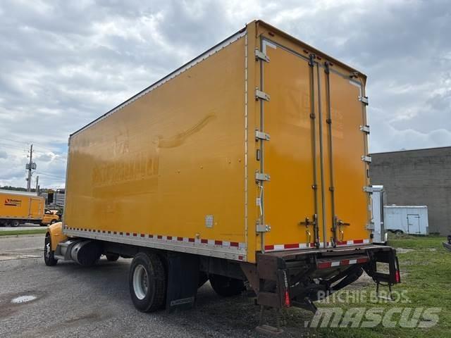 Peterbilt 337 Camion Fourgon