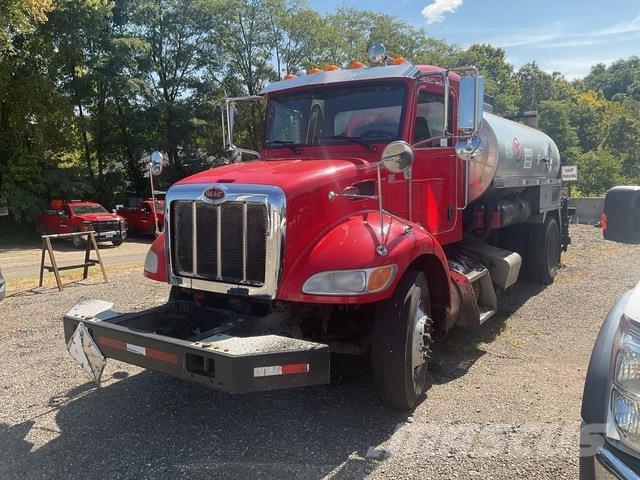Peterbilt 337 Camion malaxeur