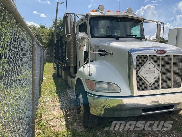 Peterbilt 337 Camion plateau