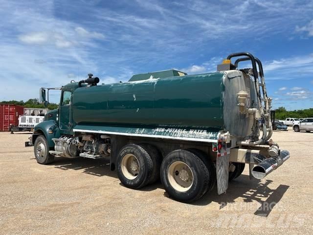 Peterbilt 348 Camion citerne à eau